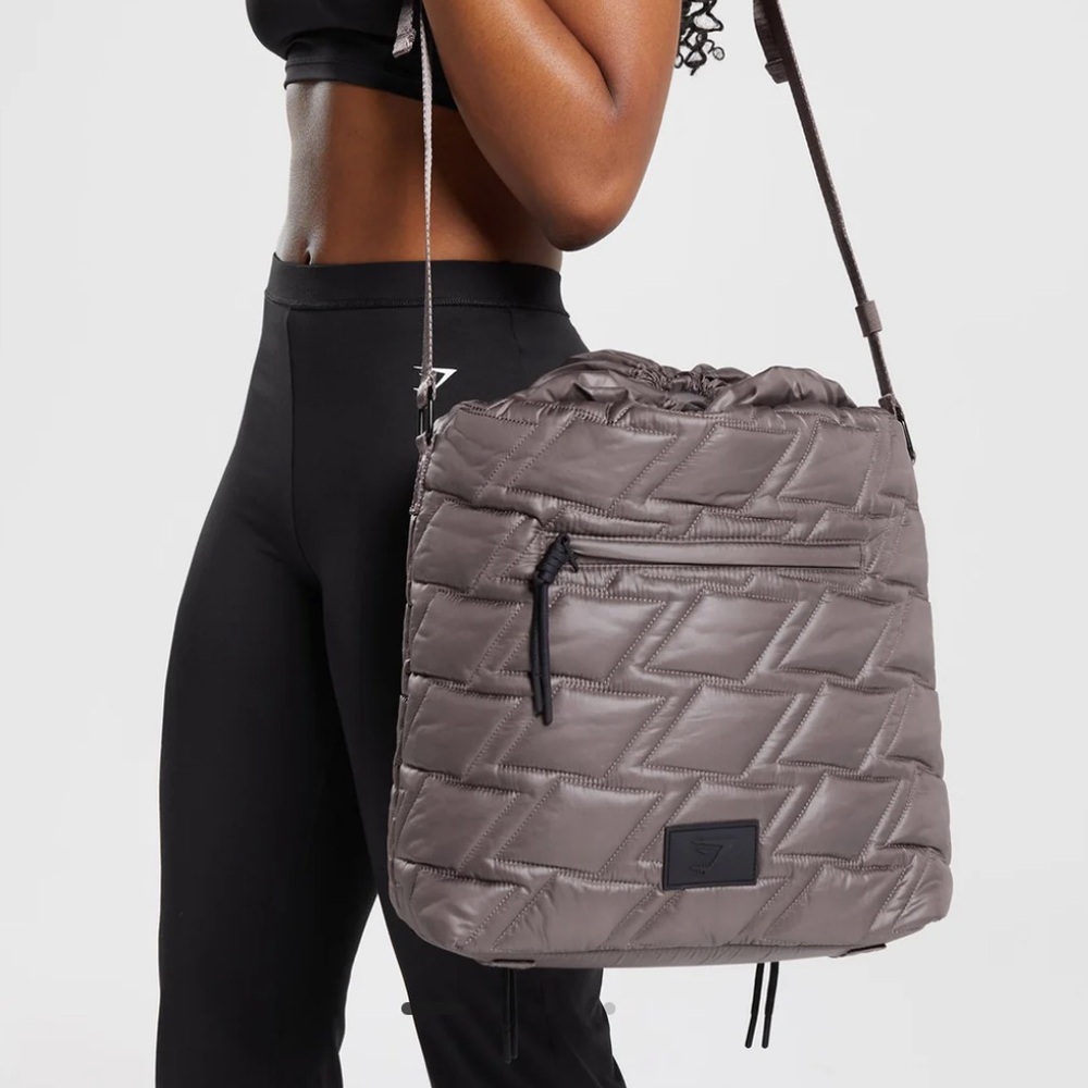 BNWOT Gymshark quilted tote bag